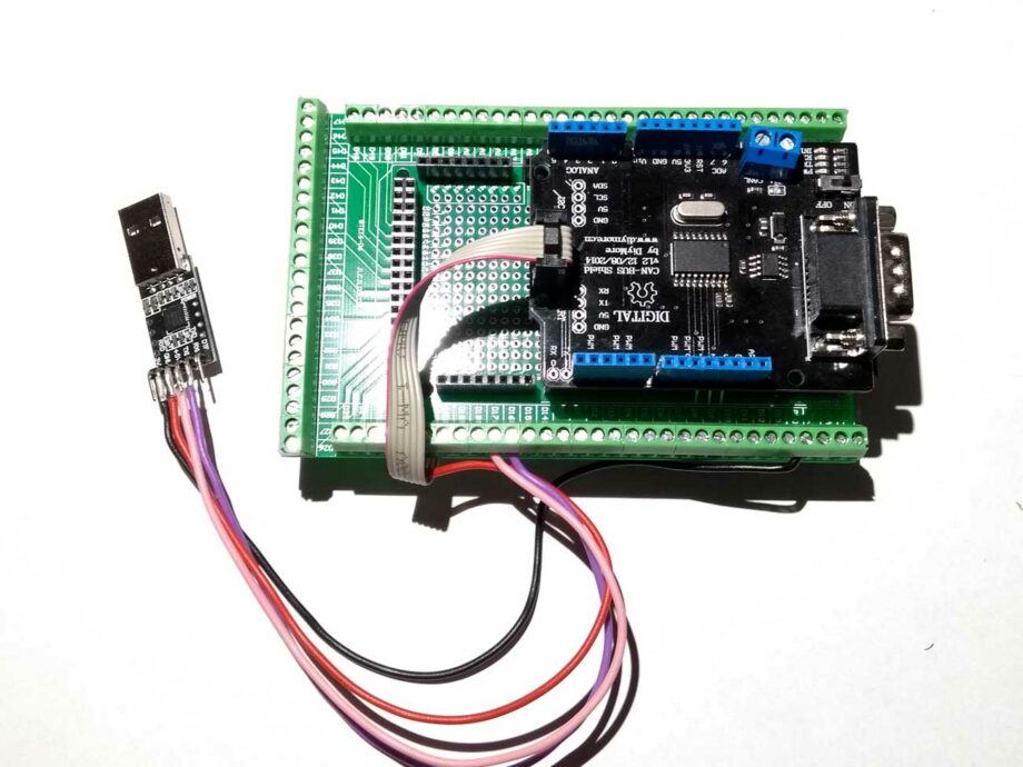 Arduino Mega mit CAN Shield, Screw Shield und zusätzlichem USB Anschluss